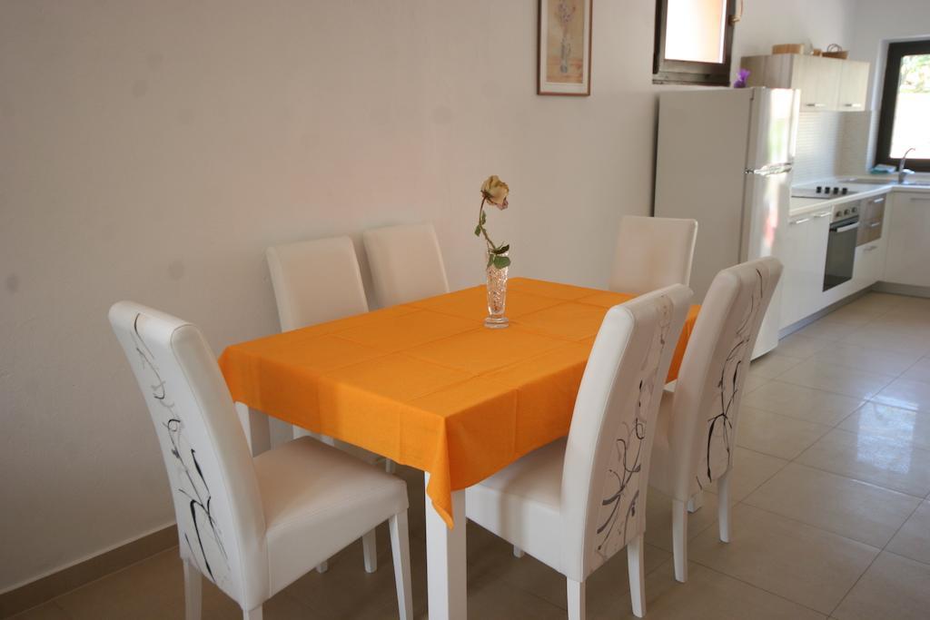 Apartments Karabaic Krk Krk Town Kamer foto